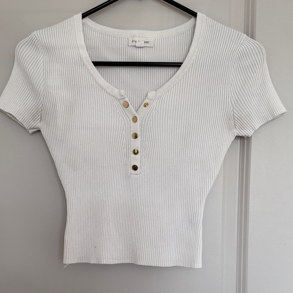 Blu Pepper White Ribbed Button-Up Tee